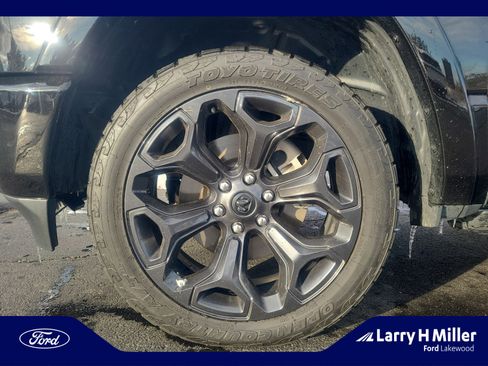 Used 2024 RAM 1500 Limited image 25