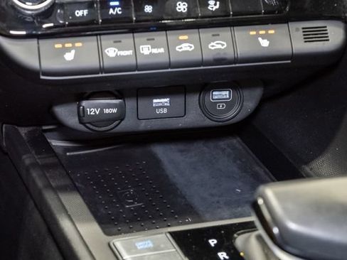 Used 2023 Hyundai Elantra SEL w/ Convenience Package FWD image 21
