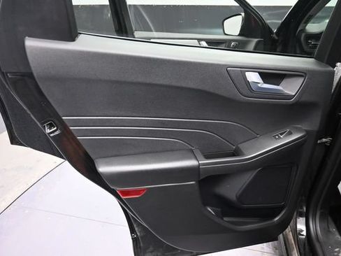 Used 2024 Ford Escape Platinum AWD/4WD image 34