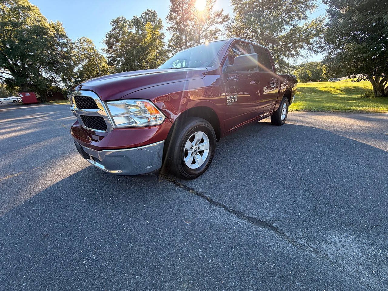 Used 2021 RAM 1500 Classic SLT RWD image 3