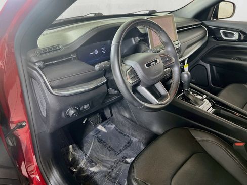 Used 2022 Jeep Compass Limited w/ (RED) Package AWD/4WD image 9