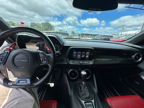 Used 2016 Chevrolet Camaro SS RWD image 27
