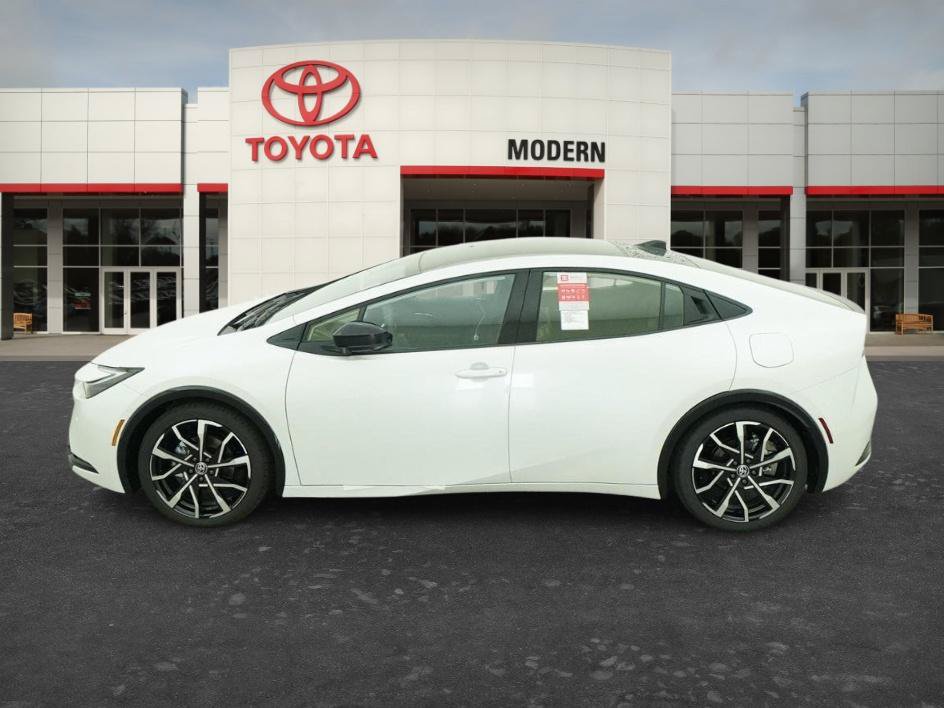 New 2026 Toyota Prius Plug-In Hybrid w/ Limited Premium Package FWD image 11