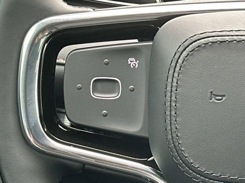 New 2025 Lincoln Nautilus Premier w/ Equipment Group 102A image 25