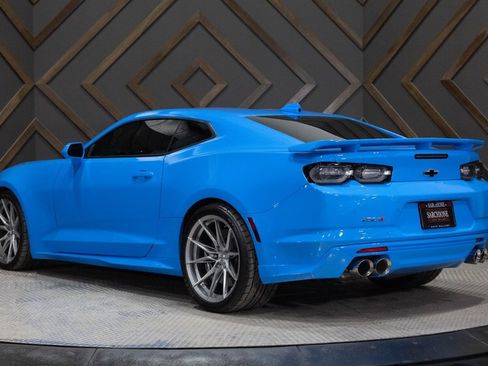 Used 2022 Chevrolet Camaro ZL1 image 2