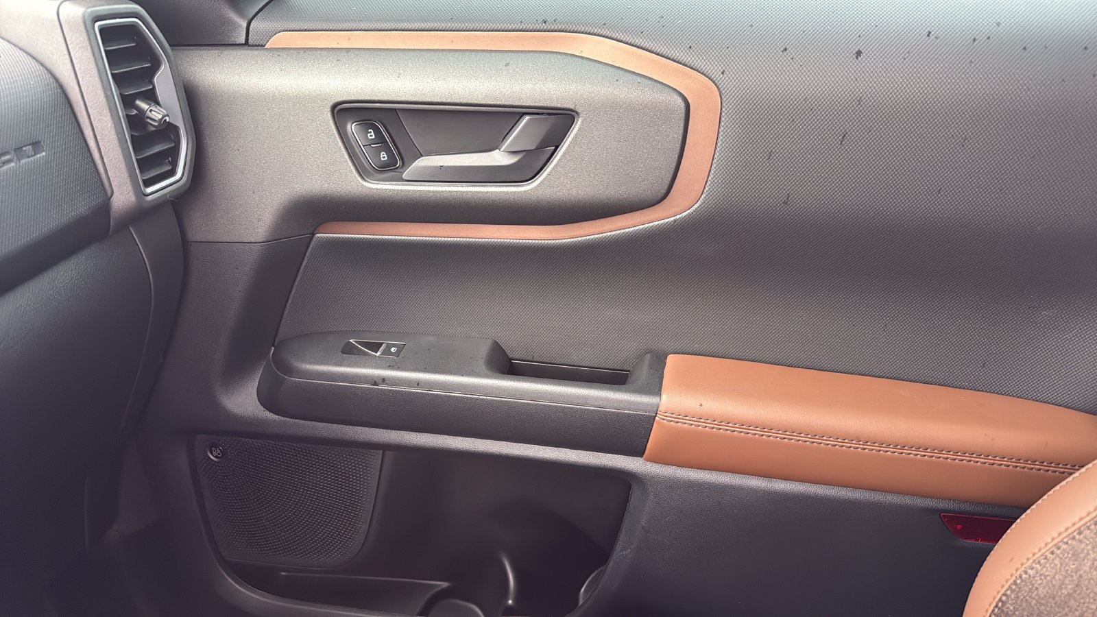 Certified 2025 Ford Bronco Sport Outer Banks w/ Outer Banks Tech Package+ AWD/4WD image 23