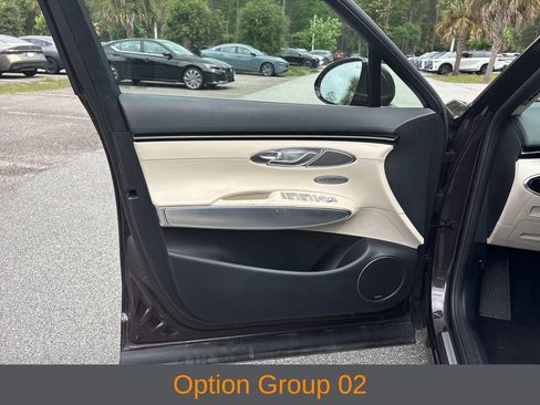 Used 2022 Genesis GV70 2.5T w/ Select Package AWD/4WD image 3