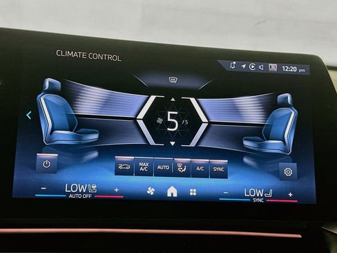 Used 2026 BMW X2 xDrive28i AWD/4WD image 23
