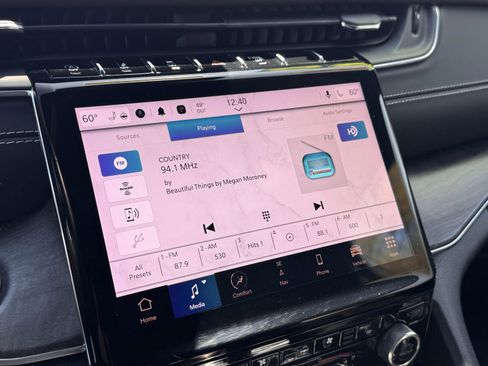 Used 2022 Jeep Grand Cherokee L Overland w/ Luxury Tech Group IV image 28