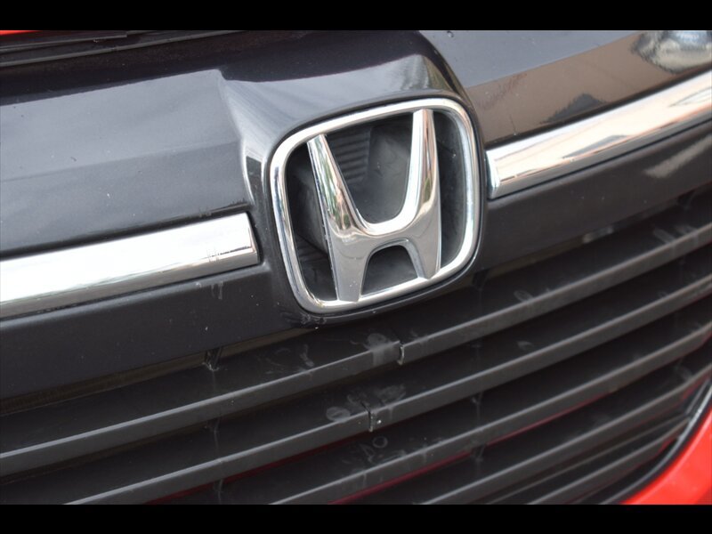 Used 2018 Honda HR-V EX image 44