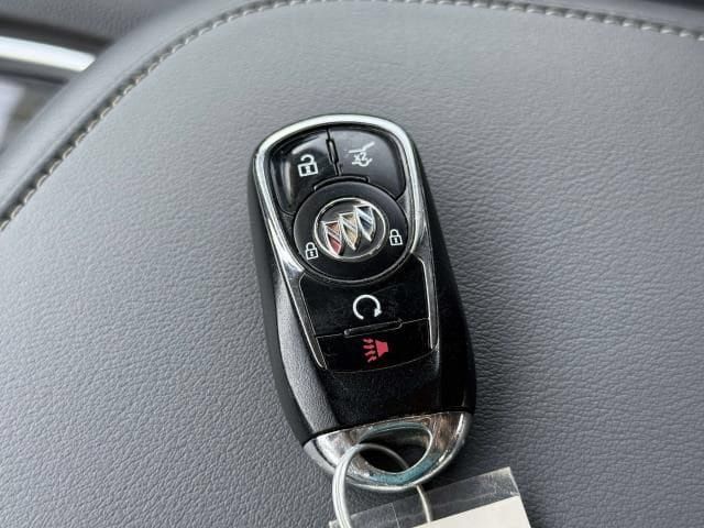 Used 2020 Buick Enclave Essence FWD image 32