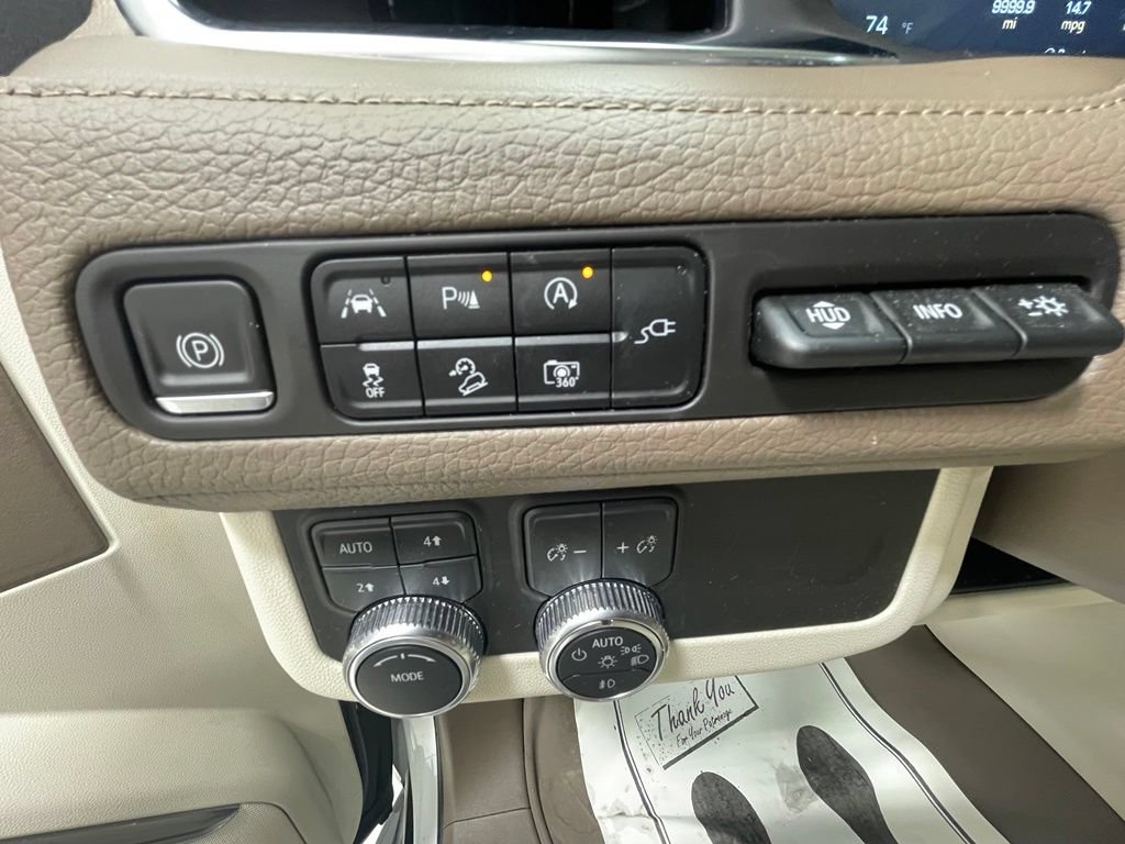 Used 2022 GMC Yukon XL Denali AWD/4WD image 20