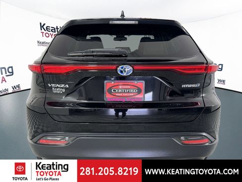 Certified 2021 Toyota Venza LE image 6