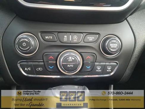 Certified 2021 Jeep Cherokee Limited image 12