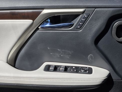 Used 2022 Lexus RX 450h w/ Premium Package image 33