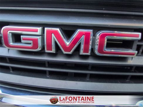 Certified 2023 GMC Terrain SLE w/ Driver Convenience Package image 30