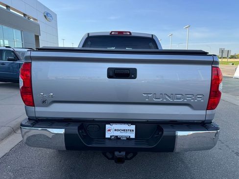 Used 2018 Toyota Tundra SR5 w/ SR5 Upgrade Package AWD/4WD image 31