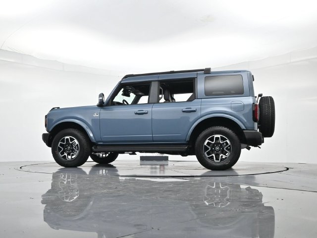 Used 2025 Ford Bronco Outer Banks AWD/4WD image 38