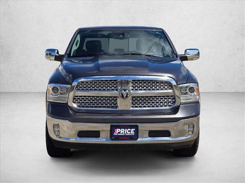 Used 2017 RAM 1500 Laramie AWD/4WD image 2