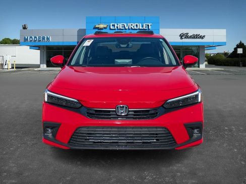 Used 2023 Honda Civic Touring image 2