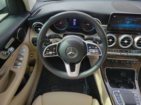 Certified 2022 Mercedes-Benz GLC 300 image 17