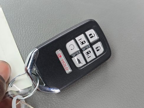 Used 2018 Honda Odyssey EX-L image 35