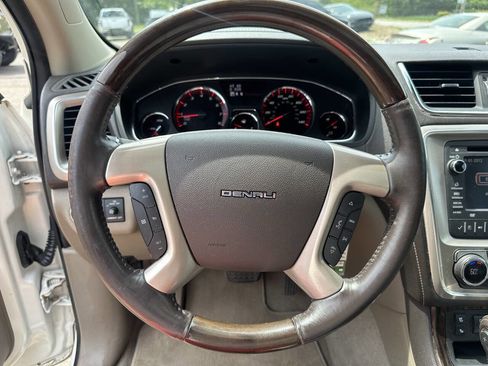 Used 2014 GMC Acadia Denali image 13