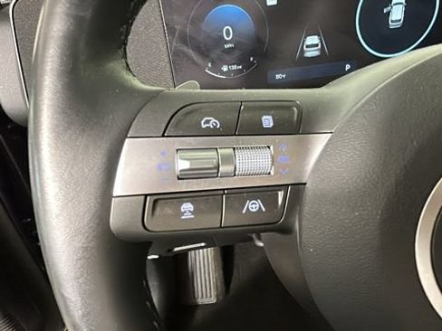 Certified 2025 Hyundai Kona SEL AWD/4WD image 15