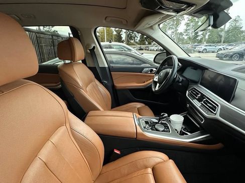 Used 2022 BMW X7 xDrive40i w/ Premium Package AWD/4WD image 6