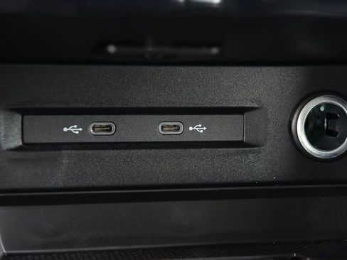 New 2026 Volkswagen Taos SE image 15