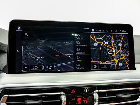 Used 2025 BMW X4 xDrive30i image 26