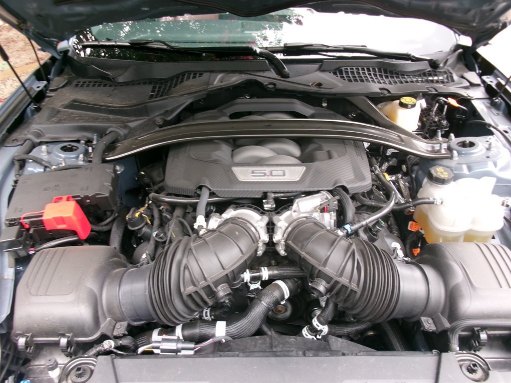 Used 2025 Ford Mustang GT Premium RWD image 38