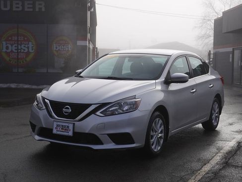 Used 2019 Nissan Sentra SV image 3