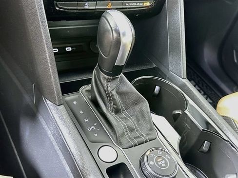 Certified 2023 Volkswagen Atlas Cross Sport SE AWD/4WD image 17