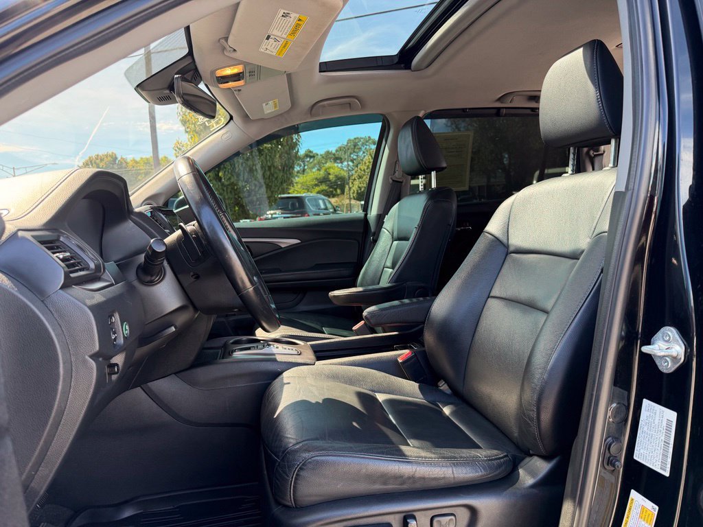 Used 2021 Honda Pilot Special Edition image 16