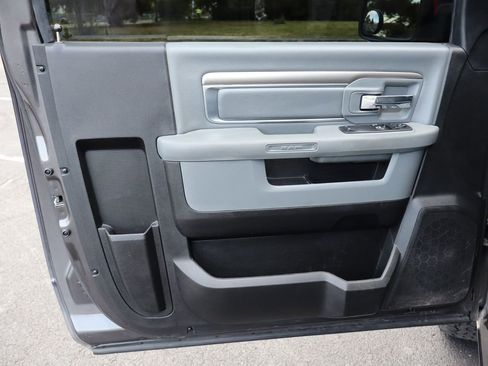 Used 2018 RAM 1500 Express image 20