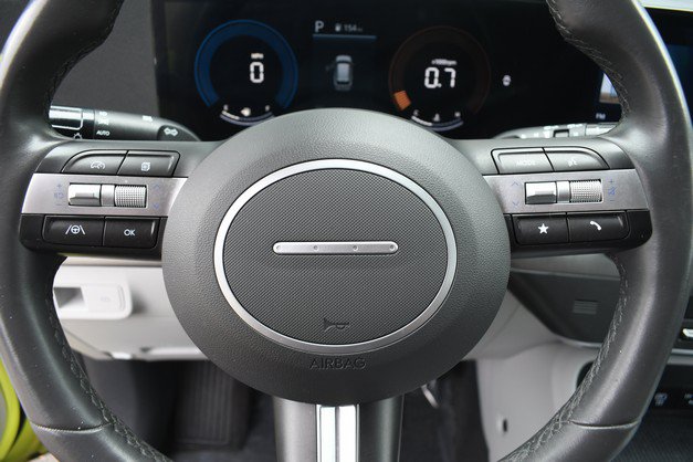 Used 2024 Hyundai Kona SEL AWD/4WD image 30
