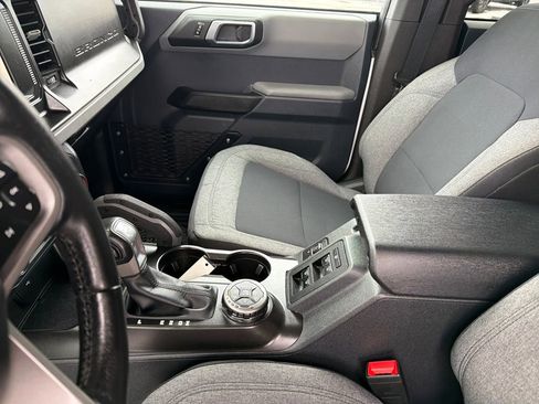 Used 2023 Ford Bronco Big Bend w/ Sasquatch Package image 14