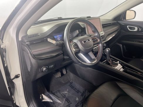 Used 2022 Jeep Compass Trailhawk w/ Trailhawk Convenience Group image 9