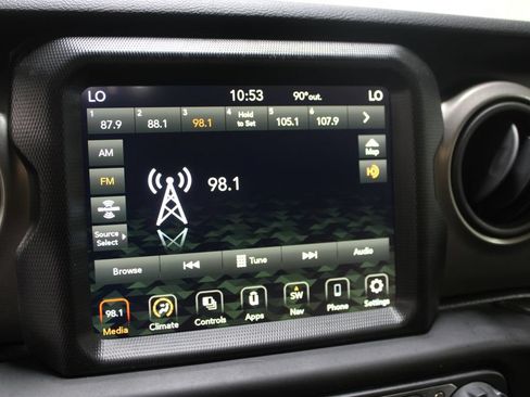 Used 2021 Jeep Wrangler Sport AWD/4WD image 40