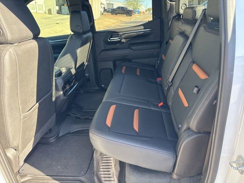 Used 2024 GMC Sierra 1500 AT4 w/ AT4 Premium Package image 11