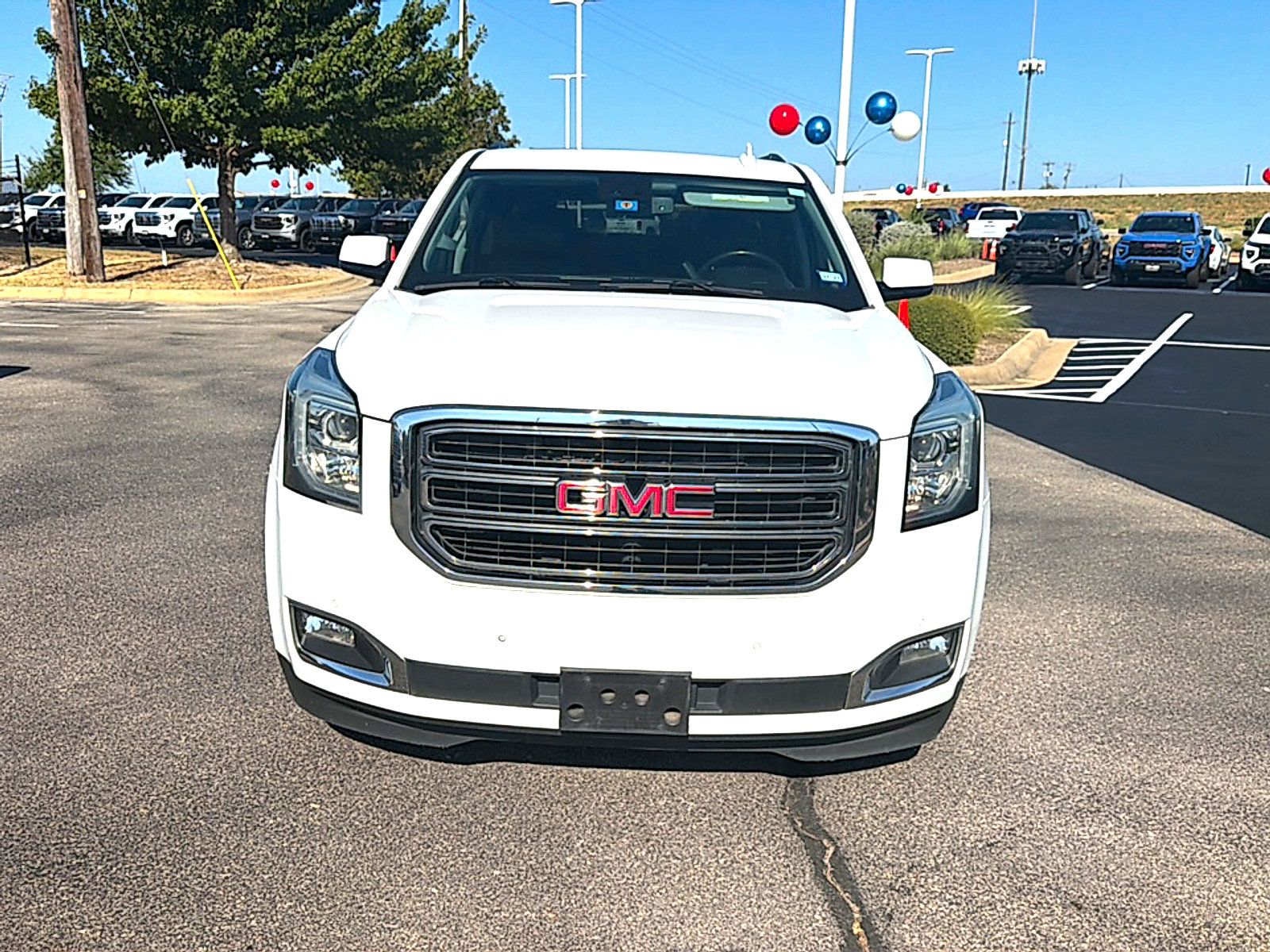 Used 2020 GMC Yukon XL SLT AWD/4WD image 2