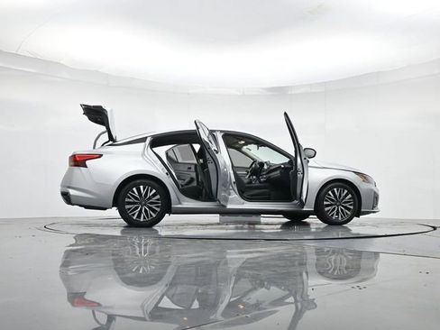 Used 2023 Nissan Altima 2.5 SV image 51