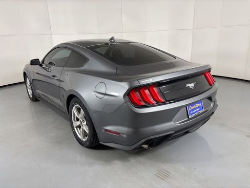 Used 2022 Ford Mustang Coupe image 6