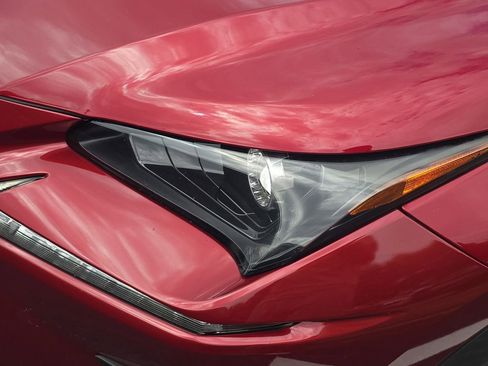 Used 2020 Lexus NX 300 FWD image 7