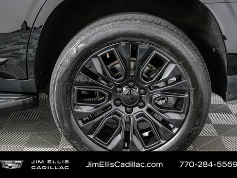Used 2022 GMC Yukon Denali image 40