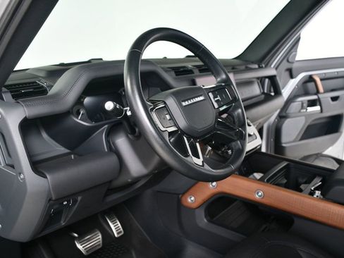 Used 2023 Land Rover Defender 110 X image 26