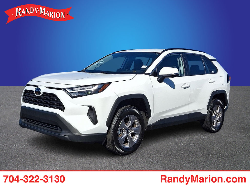 Used 2025 Toyota RAV4 XLE FWD image 1