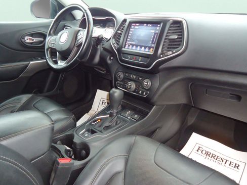 Used 2021 Jeep Cherokee Latitude Lux w/ Comfort/Convenience Group image 28