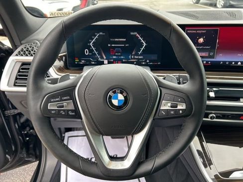 Used 2025 BMW X5 xDrive40i w/ Premium Package image 16